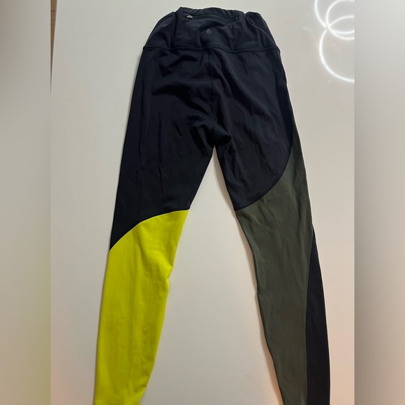 ASYM Color block Athleta leggings - Picture 3 of 3